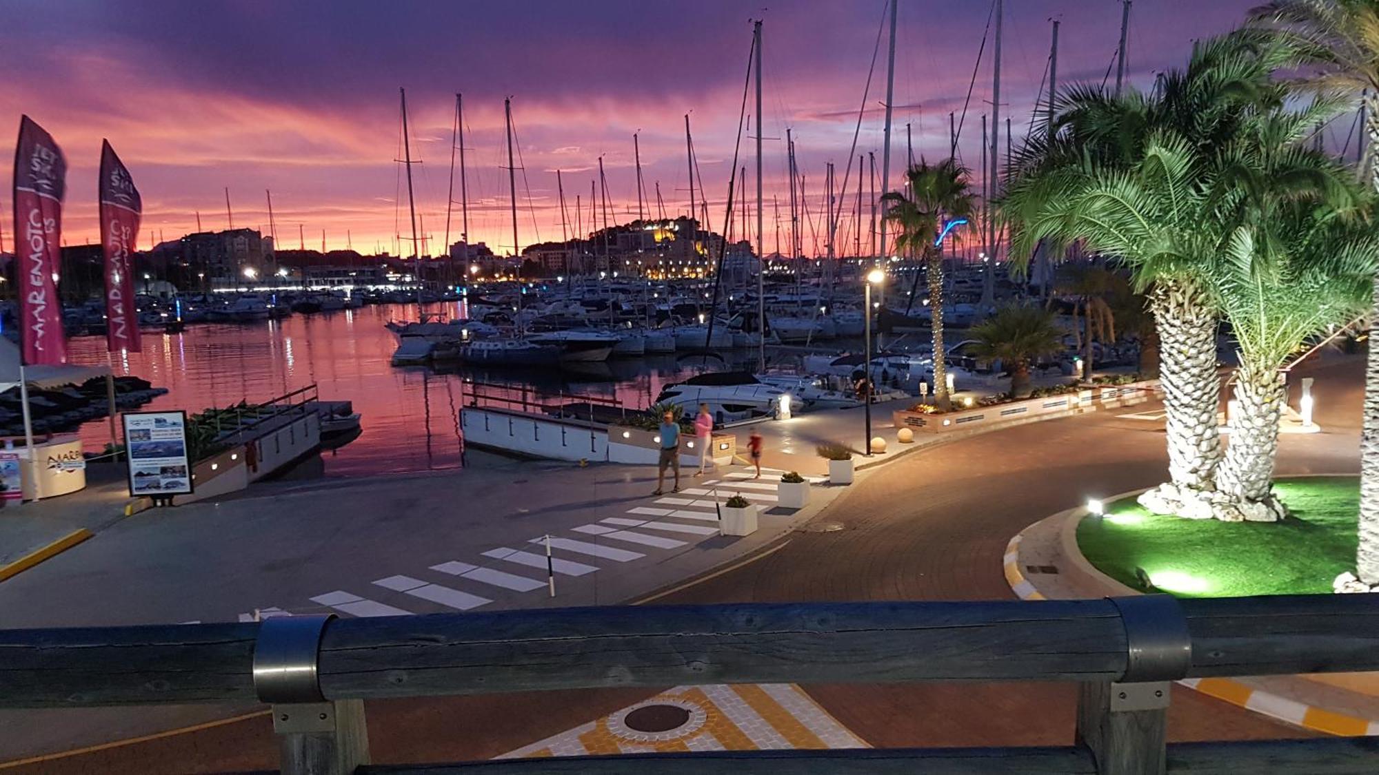 Luz Del Mar - Vis-A-Vis Yachthafen Villa Denia Bagian luar foto